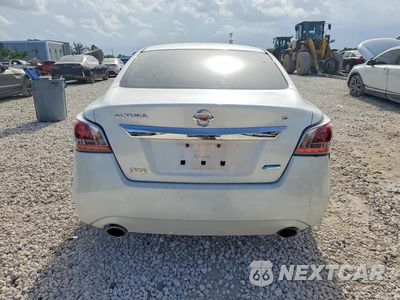 Zdjęcie 6 z 12 samochodu: 2014 NISSAN ALTIMA 2.5 S VIN:1N4AL3AP6EC176460 - miniatura