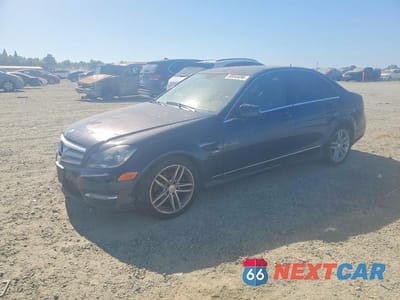 2012 MERCEDES-BENZ C 250 WDDGF4HB2CA615826 - główne zdjęcie licytacji z USA - miniatura