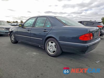 Drugie zdjęcie samochodu z przodu: 1998 MERCEDES-BENZ E 430 VIN:WDBJF70F9WA691966 - miniatura