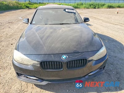Piąte zdjęcie samochodu w środku: 2014 BMW 328 I VIN:WBA3A5G59ENN66237 - miniatura