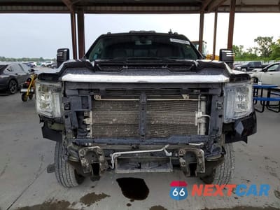 Piąte zdjęcie samochodu w środku: 2022 GMC SIERRA K3500 DENALI VIN:1GT49WEYXNF204687 - miniatura