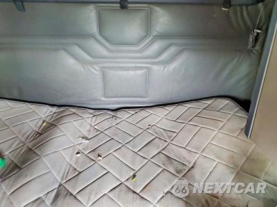 Zdjęcie 6 z 10 samochodu: 2019 FREIGHTLINER CASCADIA 125 SEMI TRUCK VIN:3AKJGLDR0KDKL4068 - miniatura