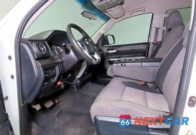 Zdjęcie 9 z 10 samochodu: 2016 TOYOTA TUNDRA CREWMAX SR5 VIN:5TFEM5F19GX107282 - miniatura