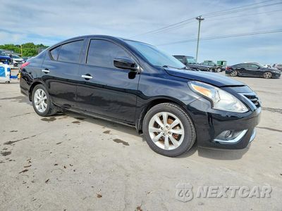 Czwarte zdjęcie samochodu z boku: 2015 NISSAN VERSA 1.6 SL VIN:3N1CN7AP6FL885824 - miniatura