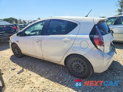 Drugie zdjęcie samochodu z przodu: 2013 TOYOTA PRIUS C ONE VIN:JTDKDTB39D1057349 - miniatura