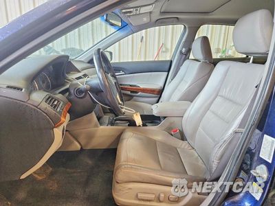 Zdjęcie 7 z 12 samochodu: 2011 HONDA ACCORD EXL VIN:1HGCP3F84BA028406 - miniatura