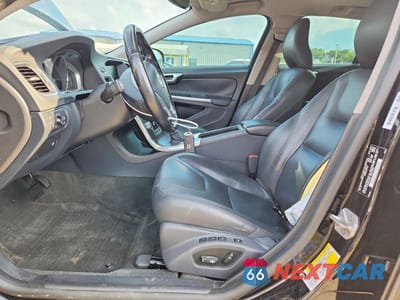 Zdjęcie 7 z 13 samochodu: 2015 VOLVO V60 PREMIER VIN:YV140MEKXF1267873 - miniatura