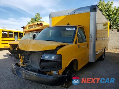 2022 GMC SAVANA BOX TRUCK 7GZ37TC78NN004507 - główne zdjęcie licytacji z USA - miniatura