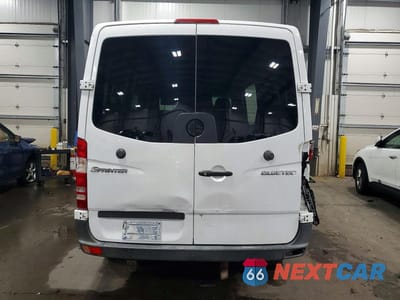 Zdjęcie 6 z 14 samochodu: 2012 MERCEDES-BENZ SPRINTER 2500 DELIVERY VAN VIN:WD4PE7CC7C5652612 - miniatura