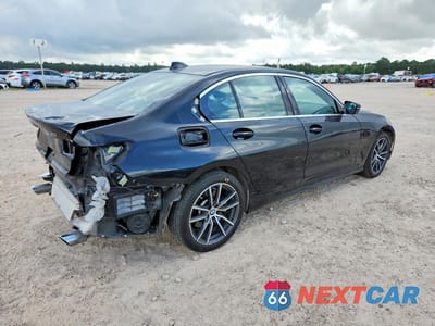 Trzecie zdjęcie samochodu z tyłu: 2021 BMW 330I VIN:3MW5R1J03M8C16188 - miniatura