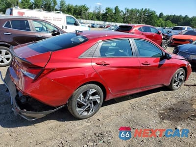 Trzecie zdjęcie samochodu z tyłu: 2025 HYUNDAI ELANTRA SEL SPORT VIN:KMHLM4DG1SU043575 - miniatura