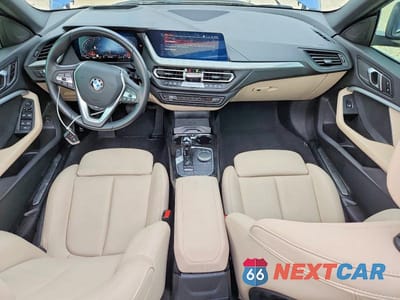 Zdjęcie 8 z 12 samochodu: 2024 BMW 228I VIN:WBA53AK02R7R82826 - miniatura