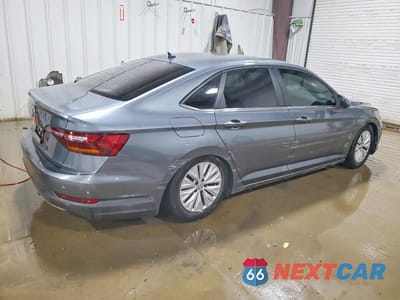 Trzecie zdjęcie samochodu z tyłu: 2019 VOLKSWAGEN JETTA S VIN:3VWCB7BU5KM247947 - miniatura
