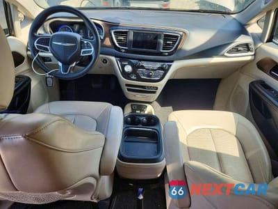 Zdjęcie 8 z 13 samochodu: 2021 CHRYSLER VOYAGER LX VIN:2C4RC1DG0MR549849 - miniatura