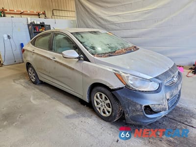 Czwarte zdjęcie samochodu z boku: 2014 HYUNDAI ACCENT GLS VIN:KMHCT4AE1EU637657 - miniatura
