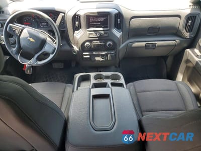 Zdjęcie 8 z 12 samochodu: 2024 CHEVROLET SILVERADO K2500 CUSTOM VIN:2GC4YME78R1158966 - miniatura