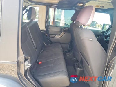 Zdjęcie 11 z 13 samochodu: 2018 JEEP WRANGLER UNLIMITED SPORT VIN:1C4HJWDG0JL928921 - miniatura