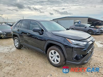 Czwarte zdjęcie samochodu z boku: 2025 TOYOTA RAV4 LE VIN:2T3H1RFV3SC361083 - miniatura