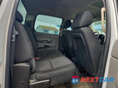 Zdjęcie 10 z 13 samochodu: 2013 CHEVROLET SILVERADO K1500 VIN:3GCPKPEA4DG344337 - miniatura