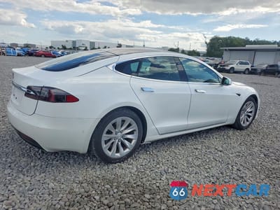 Trzecie zdjęcie samochodu z tyłu: 2018 TESLA MODEL S VIN:5YJSA1E24JF281793 - miniatura