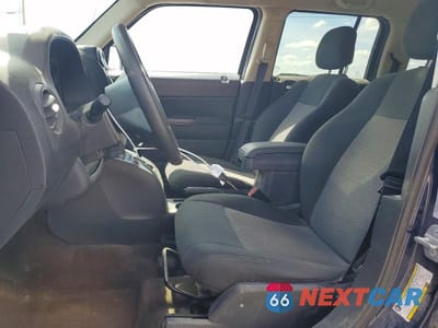 Zdjęcie 7 z 12 samochodu: 2015 JEEP PATRIOT SPORT VIN:1C4NJRBBXFD130472 - miniatura