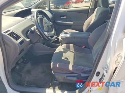 Zdjęcie 7 z 12 samochodu: 2012 TOYOTA PRIUS V THREE VIN:JTDZN3EU8C3123070 - miniatura