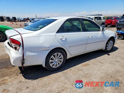 Trzecie zdjęcie samochodu z tyłu: 2002 TOYOTA CAMRY XLE VIN:4T1BE32KX2U048882 - miniatura