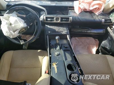 Zdjęcie 8 z 12 samochodu: 2015 LEXUS IS 250 VIN:JTHBF1D20F5061013 - miniatura
