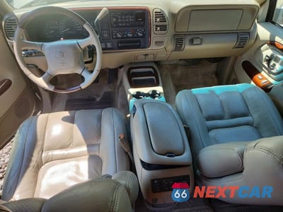 Zdjęcie 8 z 13 samochodu: 2000 CADILLAC ESCALADE VIN:1GYEK13RXYR112967 - miniatura