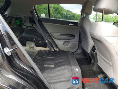 Zdjęcie 11 z 13 samochodu: 2017 KIA SPORTAGE LX VIN:KNDPMCAC3H7103218 - miniatura