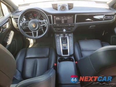 Zdjęcie 8 z 14 samochodu: 2019 PORSCHE MACAN VIN:WP1AA2A54KLB03414 - miniatura