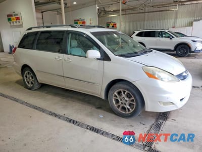 Czwarte zdjęcie samochodu z boku: 2006 TOYOTA SIENNA XLE LIMITED 7 PASSENGER VIN:5TDBA22CX6S061810 - miniatura