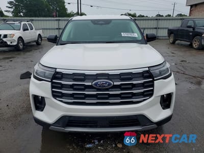 Piąte zdjęcie samochodu w środku: 2025 FORD EXPLORER ACTIVE VIN:1FMUK7DH0SGA02776 - miniatura
