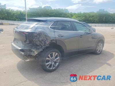 Trzecie zdjęcie samochodu z tyłu: 2024 MAZDA CX-30 PREFERRED VIN:3MVDMBCM4RM659739 - miniatura