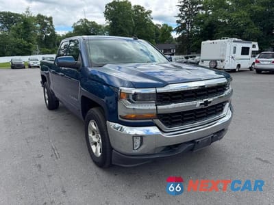 Czwarte zdjęcie samochodu z boku: 2017 CHEVROLET SILVERADO K1500 LT VIN:1GCVKREC9HZ265546 - miniatura