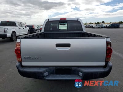 Zdjęcie 6 z 12 samochodu: 2005 TOYOTA TACOMA ACCESS CAB VIN:5TETX22N15Z079313 - miniatura