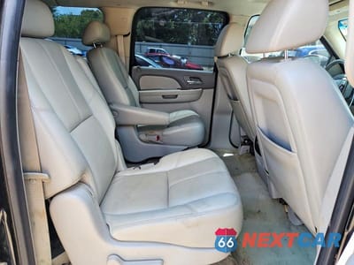 Zdjęcie 11 z 13 samochodu: 2007 GMC YUKON XL C1500 VIN:1GKFC16J47J275385 - miniatura
