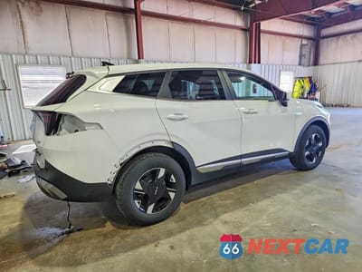 Trzecie zdjęcie samochodu z tyłu: 2026 KIA SPORTAGE LX VIN:5XYK2CDF6TG357278 - miniatura