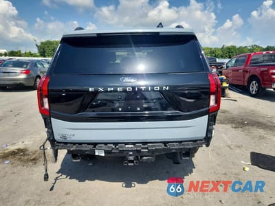 Zdjęcie 6 z 14 samochodu: 2025 FORD EXPEDITION ACTIVE VIN:1FMJU1J89SEA39190 - miniatura