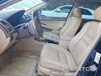 Zdjęcie 7 z 12 samochodu: 2006 HONDA ACCORD EX VIN:1HGCM66526A004272 - miniatura