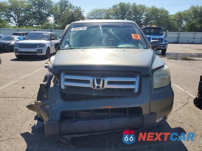 Piąte zdjęcie samochodu w środku: 2006 HONDA PILOT EX VIN:5FNYF28486B038915 - miniatura