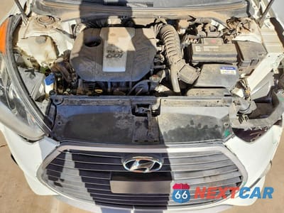 Zdjęcie 11 z 12 samochodu: 2017 HYUNDAI VELOSTER TURBO VIN:KMHTC6AE8HU310320 - miniatura