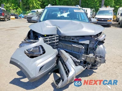 Piąte zdjęcie samochodu w środku: 2021 HYUNDAI VENUE SEL VIN:KMHRC8A31MU092347 - miniatura