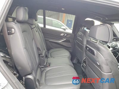 Zdjęcie 10 z 13 samochodu: 2023 BMW X7 XDRIVE40I VIN:5UX23EM07P9N62750 - miniatura