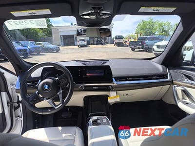 Zdjęcie 9 z 13 samochodu: 2026 BMW X1 XDRIVE28I VIN:WBX73EF07T5420438 - miniatura
