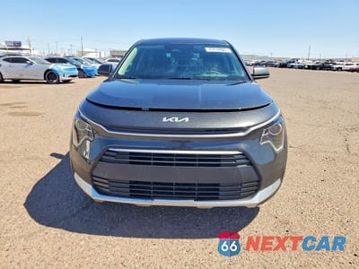 Piąte zdjęcie samochodu w środku: 2026 KIA NIRO LX VIN:KNDCP3LE6T5319556 - miniatura