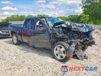 Czwarte zdjęcie samochodu z boku: 2010 CHEVROLET SILVERADO K1500 LTZ VIN:3GCRKTE38AG119885 - miniatura