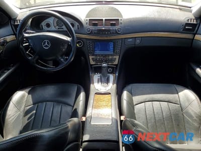 Zdjęcie 8 z 12 samochodu: 2006 MERCEDES-BENZ E 55 AMG VIN:WDBUF76J96A950027 - miniatura