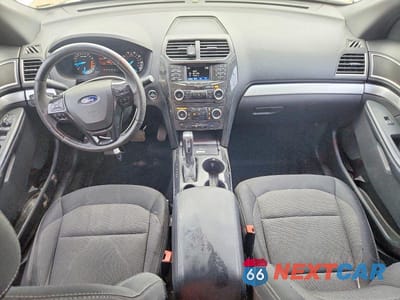 Zdjęcie 8 z 13 samochodu: 2017 FORD EXPLORER XLT VIN:1FM5K7D85HGC17518 - miniatura