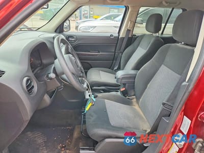 Zdjęcie 7 z 12 samochodu: 2016 JEEP PATRIOT SPORT VIN:1C4NJRBB4GD545451 - miniatura